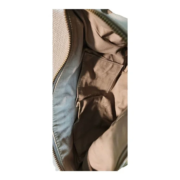 Fossil Women Two-Tone Leather Crossbody Handbag Size Medium. - Picture 6 of 14